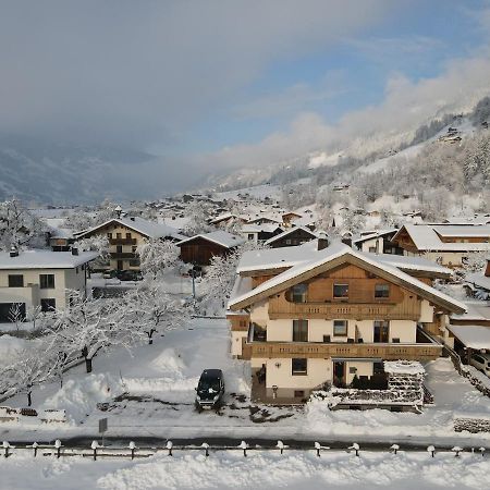 Ferienwohnungen Egger Mayrhofen Esterno foto